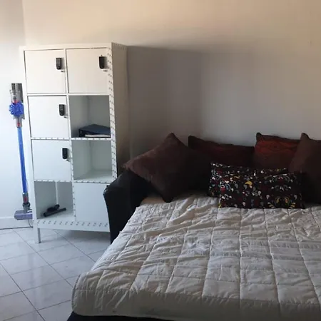 F2 35-44m2 9 Mins Voiture Chateau 4pers 1ch+sejour Le Chesnay (Yvelines)