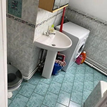 F2 35-44m2 9 Mins Voiture Chateau 4pers 1ch+sejour Apartment